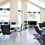 5 Star Holiday Home In Grossenbrode بيت للعطل Großenbrode
