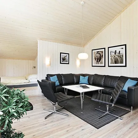 5 Star Holiday Home In Grossenbrode *